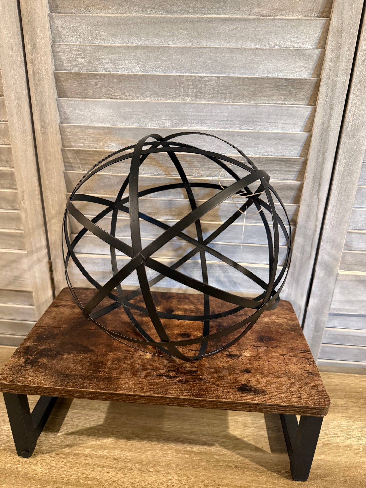 Black Metal Orb Decor – Industrial Modern Sphere Accent for Shelves or Tables