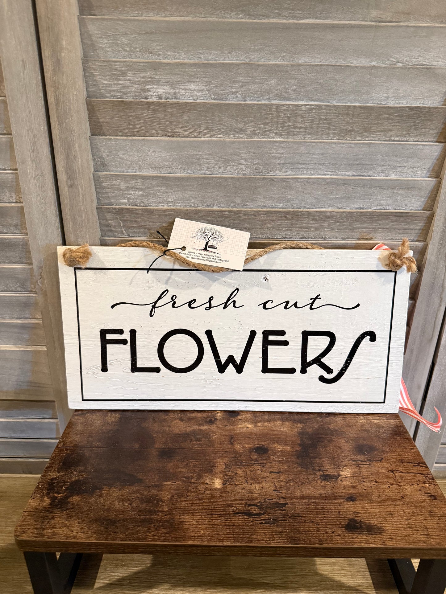 Fresh Cut Flowers Sign