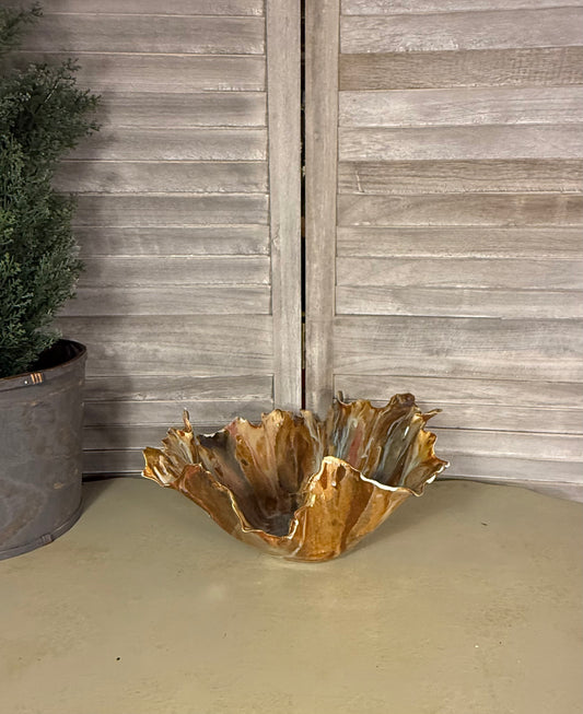 Handcrafted Ruffled Ceramic Leaf Bowl – Glazed Artisan Dish in Earthy Tones