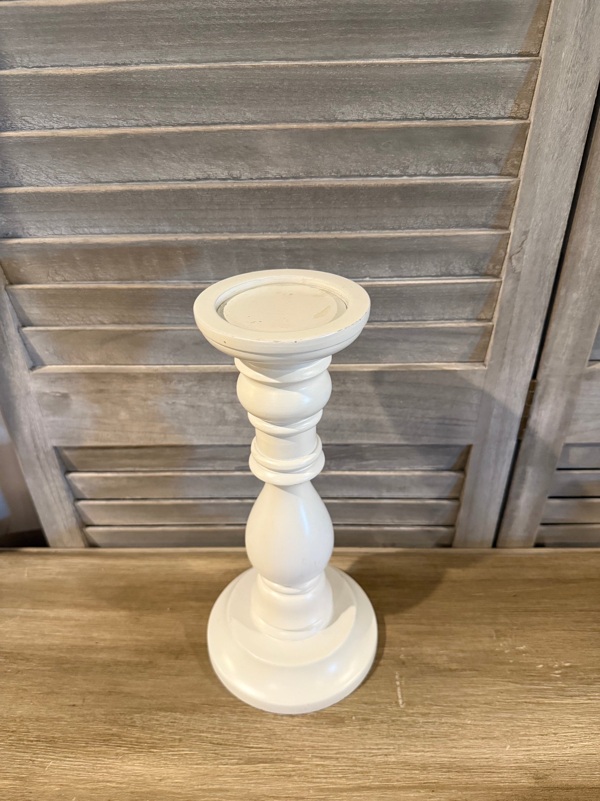 Chic White Candlestick