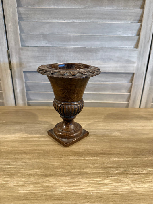 Vintage-Style Decorative Pedestal Urn – Small Ornate Resin Vase with Acanthus Detail